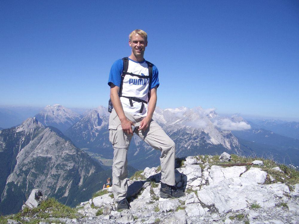 im Hintergrund das Karwendel