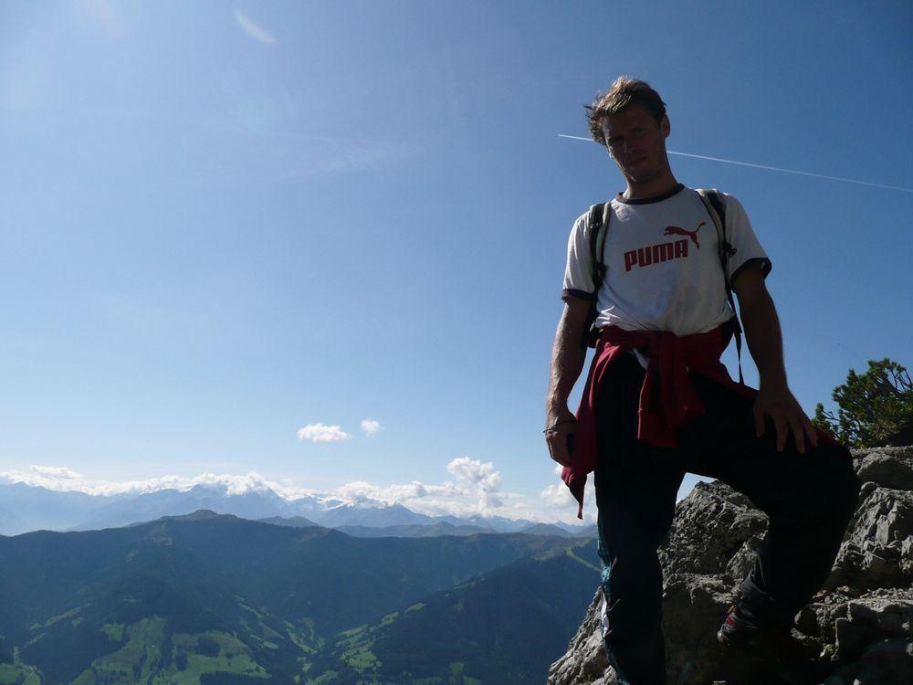 Im Hintergrund der Großglockner