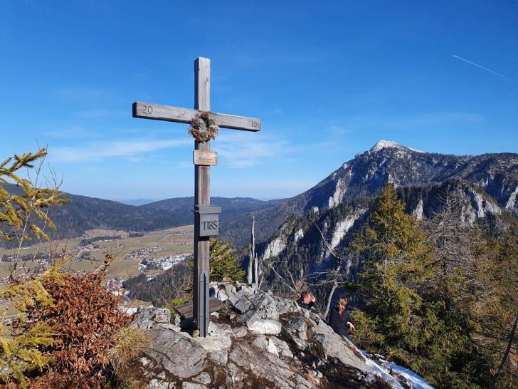 Wanderung Inzeller Kienbergl 1071 m und Kreuzspitze 1135 m in den Chiemgauer Alpen